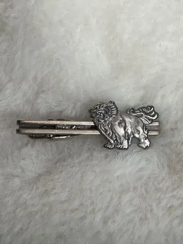 이스즈 자동차 ISUZU 117 쿠페 넥타이핀 엠블럼 마크 코마이누