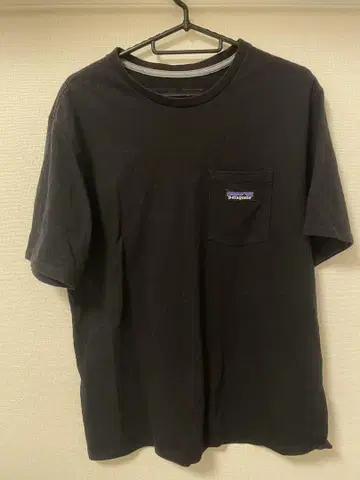 patagonia 블랙 T셔츠 S 사이즈
