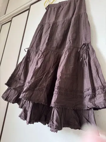 INGEBORG 브라운 프릴 롱 스커트