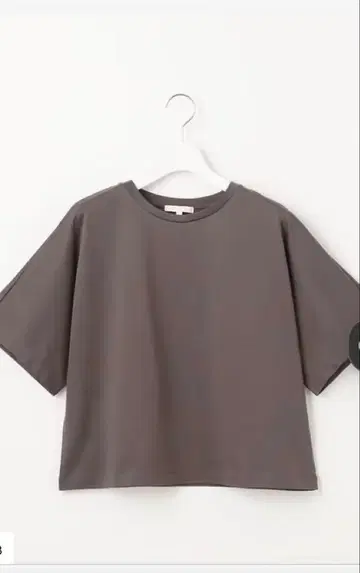 자유구 현행 모델 크롭 티셔츠