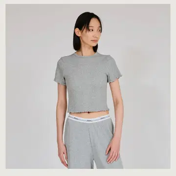 Hanes 크롭 T셔츠 by THE DODO JEAN
