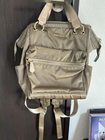 사만다 타바사 베이지 백팩