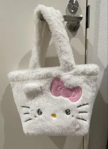 헬로키티 핸드백 퍼
