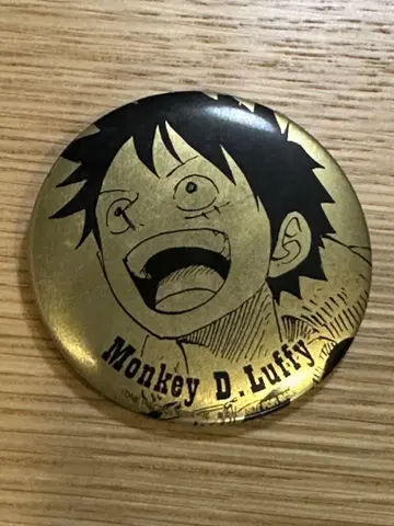 Monkey D. Luffy 골드 컬러 캔뱃지