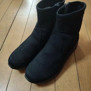 가격 인하 le coq sportif 블랙 스웨이드 느낌 숏부츠 23