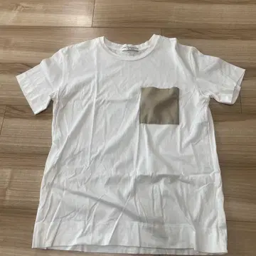 BEIGE 가죽 포켓 코튼 티셔츠