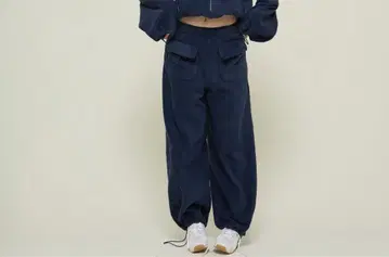 Mary logo fleece pants