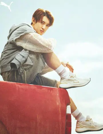 PUMA 화이트 스니커즈