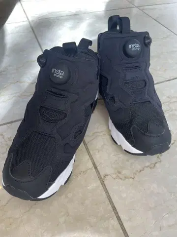 [ 미사용 새상품 ] Reebok 리복 펌프 퓨리 블랙 23cm