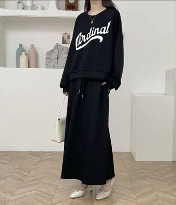 새상품 ABITOKYO 로고 프린트 종이상자 맨투맨 셋업 블랙