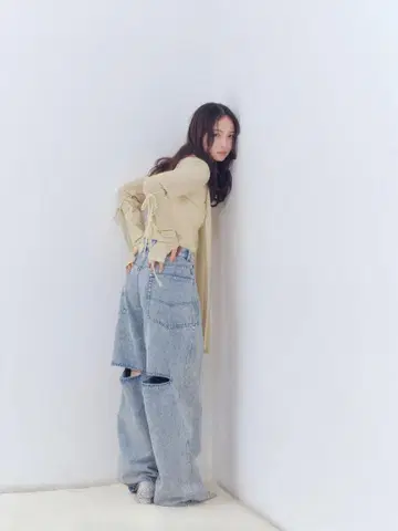 Andequal back slit curve denim pants