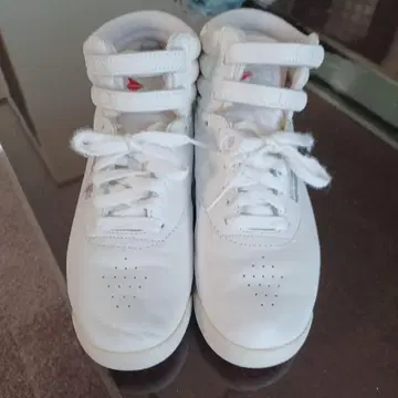 리복 Reebok 클래식 프리스타일 하이컷 화이트 25cm