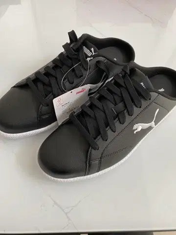 Puma 블랙 스니커즈