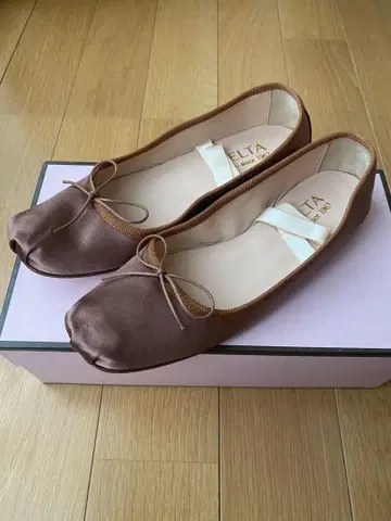 PLAGE 구매 SPELTA/스펠타 새틴 브라운 37 사이즈