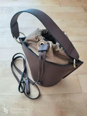 UNITED ARROWS 라운드형 숄더백 브라운