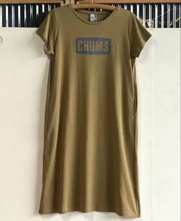 새상품 CHUMS 로고 원피스 참스 brown