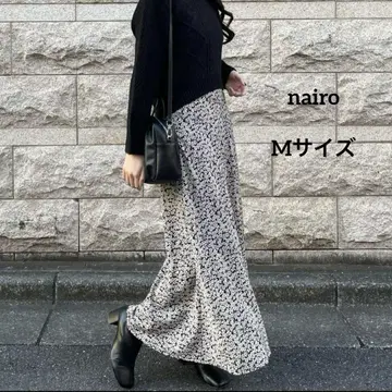 nairo 플라워 플레어 스커트