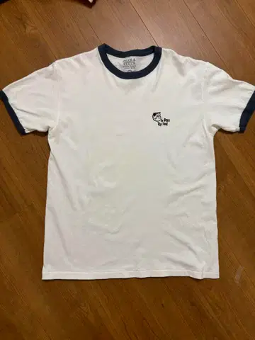 BOYS IN TOYLAND x OSPP 티 링거 티셔츠