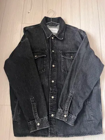 CALVIN KLEIN JEANS 블랙 데님 자켓
