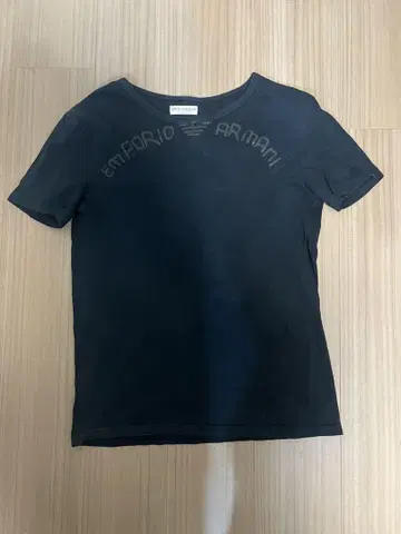 EMPORIO ARMANI 블랙 T셔츠 남성용 엠포리오 아르마니