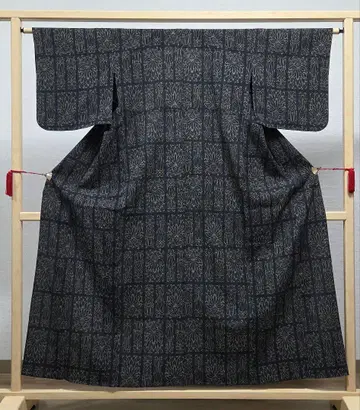 A 단의 당초꽃 무늬 멀티 컬러 순수 실크 코몬 기모노