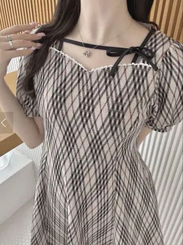 evelyn 에블린 오리지널 체크 플레어 OP 베이지