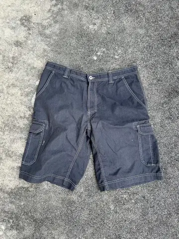 THE NORTH FACE 다크 그레이 카고 숏팬츠