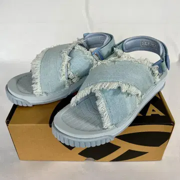 미사용 새상품 SHAKA 데님 샌들 NEO FIESTA DENIM 27