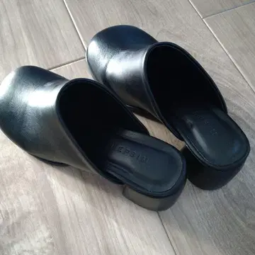 렙심 사보 샌들