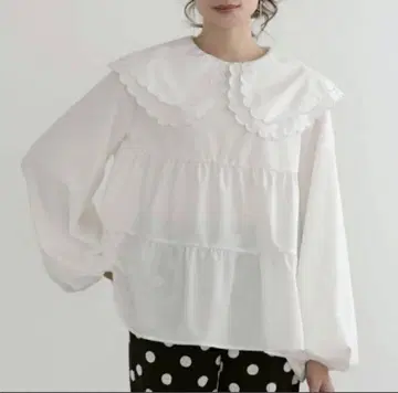 meraki 더블 칼라 스캘럽 블라우스
