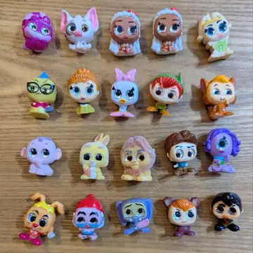 Disney 캐릭터 도아러블 피규어 20개