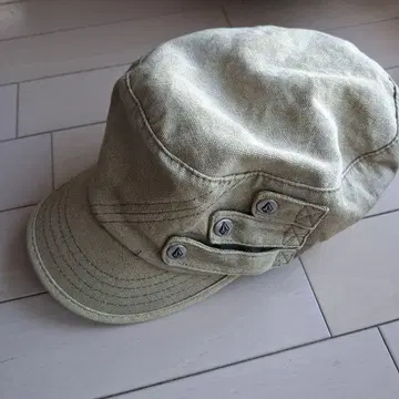 VOLCOM 카키색 버튼 달린 워크캡
