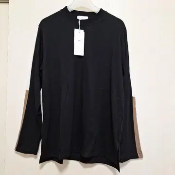 Lui's 블랙 긴팔 티셔츠