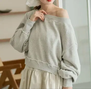 미사용 새상품 kastane 맨투맨