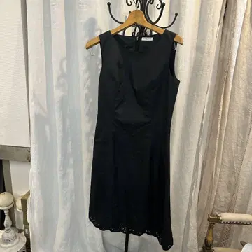 블랙 슬리브리스 원피스 38 사이즈