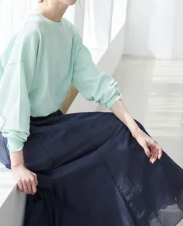 새상품급 SLOBEIENA 아이스 코튼 크루넥 풀오버 그린 B