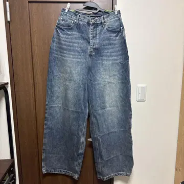 이터널러브 데님 착용 사진 있음