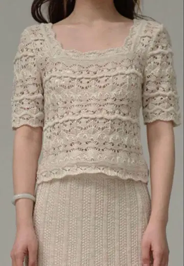 마메쿠로구치 printed watermark knitted top