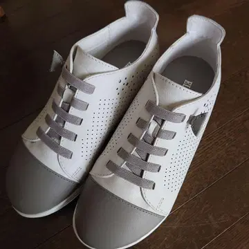 천연 가죽 에어 펀칭 신발 23cm