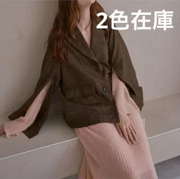 Pinue 슬릿 슬리브 자켓