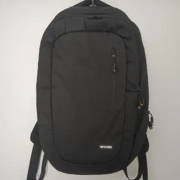 Incase ICON BACKPACK Black 06T-00259210