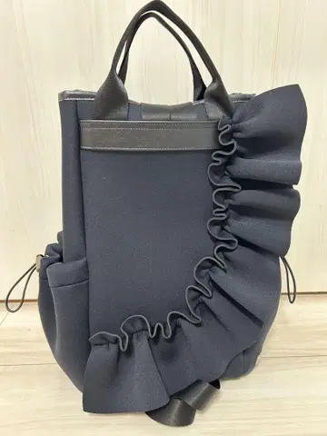 프릴 장식 네이비 백팩형 숄더백