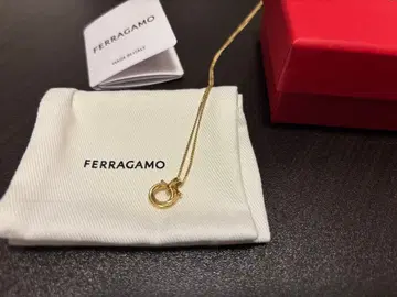 FERRAGAMO 골드 목걸이