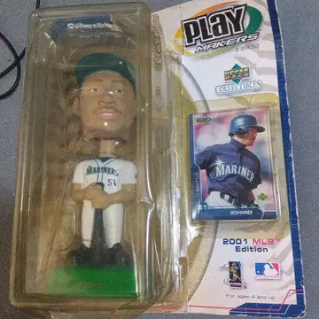 이치로 보블헤드 & 카드 세트 2001년 MLB 에디션