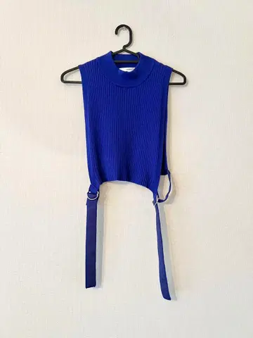 UN3D 니트 베스트