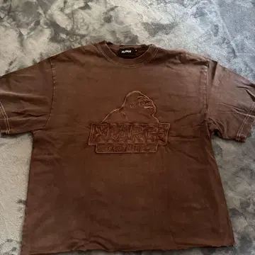 XLARGE 브라운 T셔츠 M 사이즈