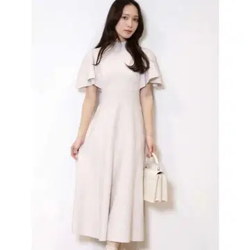 플레어 슬리브 하이넥 A라인 원피스