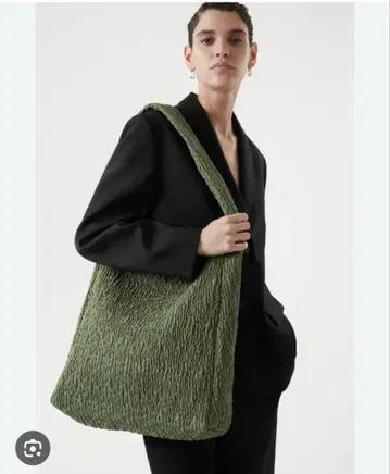 [ COS ] SMOCKED OVERSIZED SHOPPER BAG