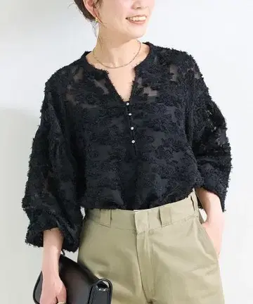 인기 완판템 새상품 퍼프 슬리브 자카드 블라우스 블랙 긴팔