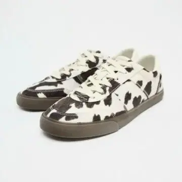 [ 미사용 ] ZARA 소 패턴 디자인 스니커즈 사이즈 40